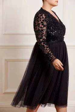 Needle & Thread Holding LTD Tempest Bodice V-Neck Midaxi Dress All - Womenswear