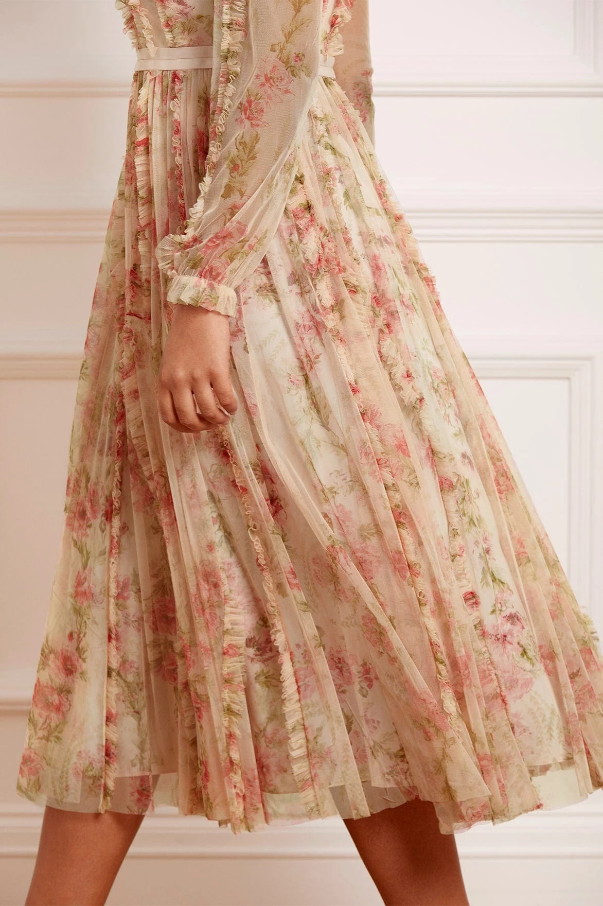 Needle & Thread Holding LTD Waltzing Blooms Garden Round Neck Ballerina Dress 4 Needle & Thread Holding LTD Waltzing Blooms Garden Round Neck Ballerina Dress